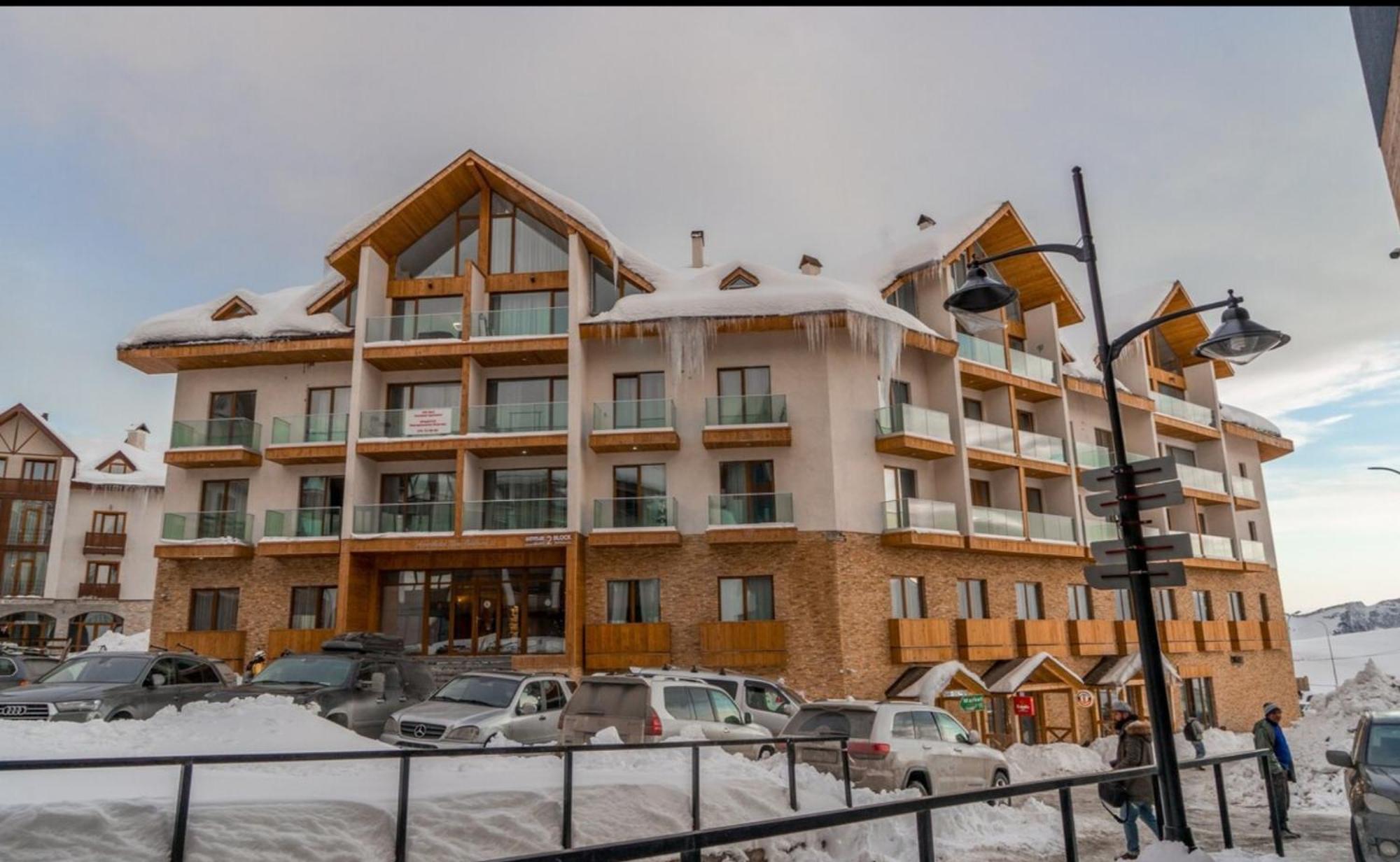 New Goodhost * Goudaouri